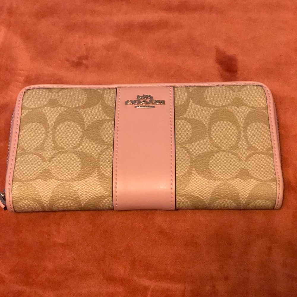Coach wallet